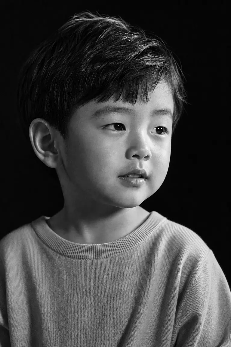 로우키 렘브란트 사색 프로필